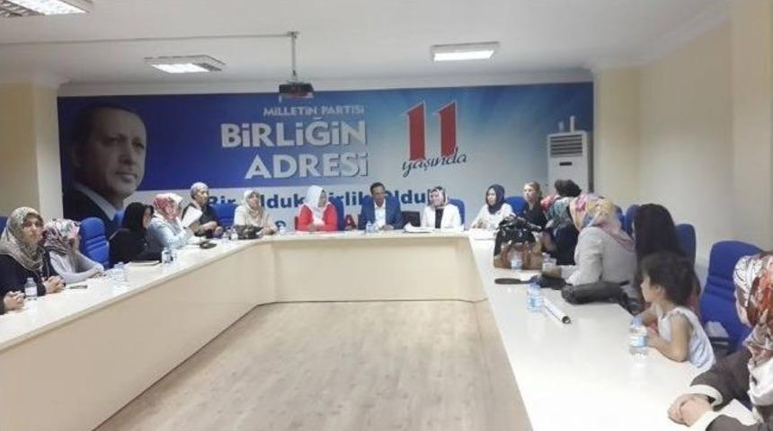 Başkan Toltar, Ak Parti İl&ccedil;e Kadın Kolları Toplantısına Katıldı