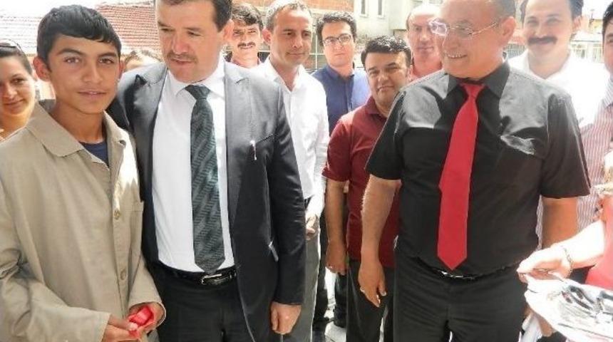 İl Milli Eğitim M&uuml;d&uuml;r&uuml; &Ouml;zen'in Seyitgazi Ziyareti