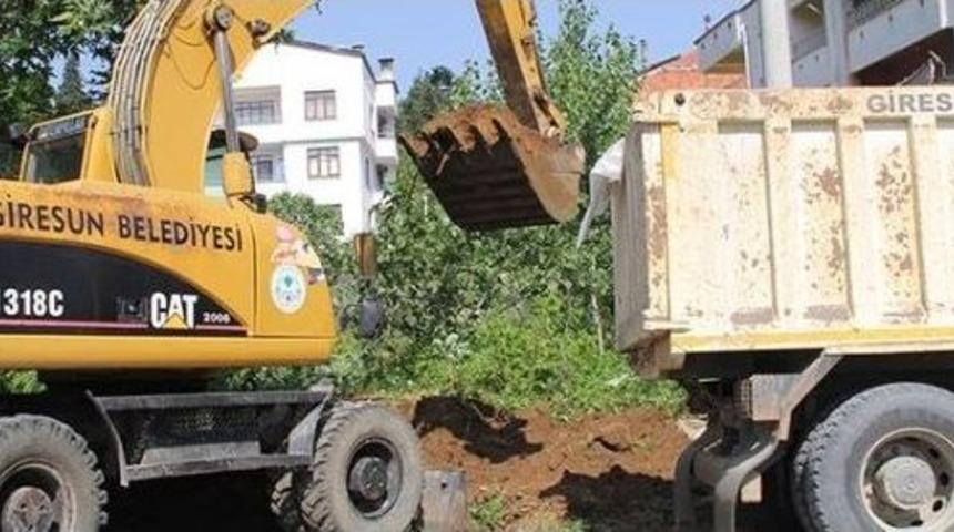 Giresun Belediyesi Yol A&ccedil;ma &Ccedil;alışmaları Ger&ccedil;ekleştiriyor
