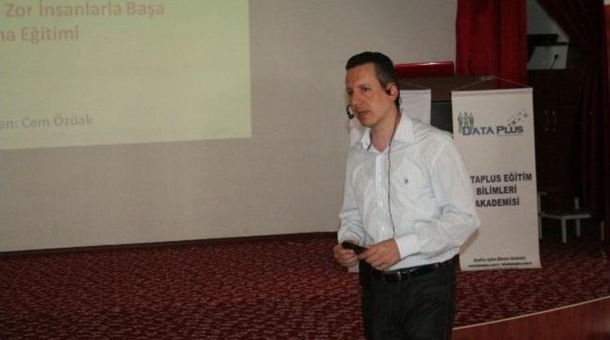 Denizli'de Sağlık Personeline İletişim Eğitimi