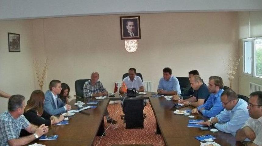 Gen&ccedil; Girişimciler Kurulu &Uuml;yeleri Malkara&rsquo;da &Ouml;ğretim &Uuml;yeleri İle Bir Araya Geldi