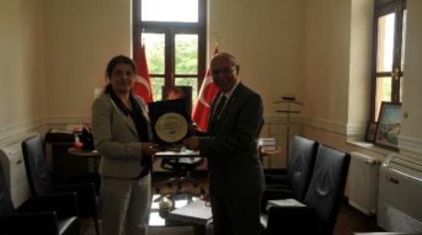 T&uuml;rk Telekom İl M&uuml;d&uuml;rl&uuml;ğ&uuml;&rsquo;nden S&uuml;leymanpaşa Belediye Başkanı Ekrem Eşkinat&rsquo;a Tebrik Ziyareti