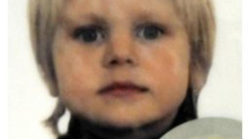 Rus &Ccedil;ocuk Havuzda Boğulma Tehlikesi Ge&ccedil;irdi