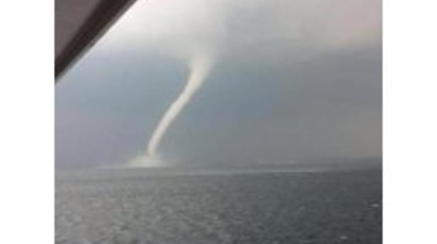 Yalova'da Hortum Amat&ouml;r Kameraya Yansıdı