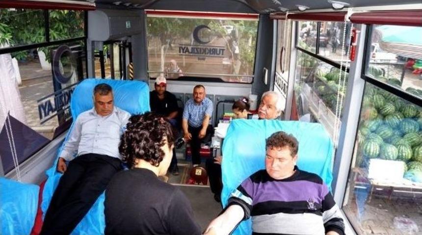 Sarıg&ouml;l&rsquo;den Kızılay&rsquo;a 100 &Uuml;nite Kan Bağışı Yapıldı
