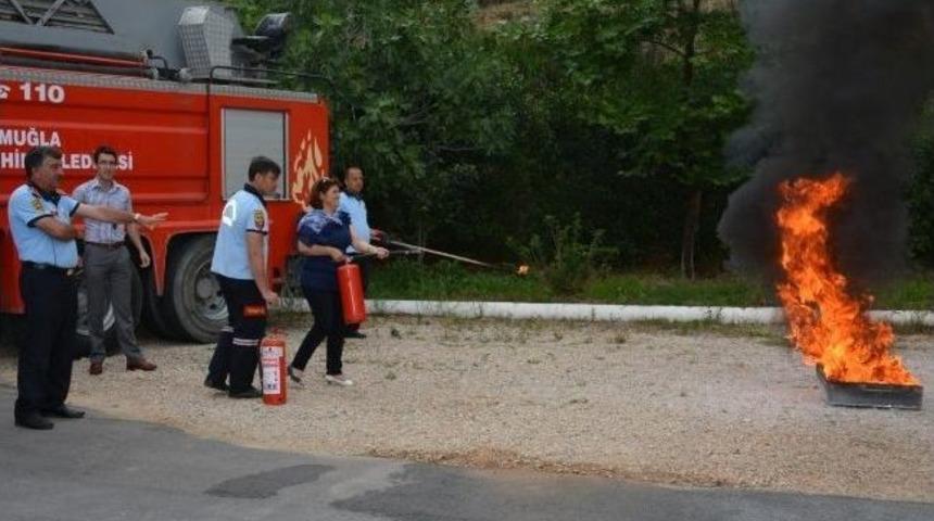 Valilik &Ccedil;alışanlarına Yangın Eğitim
