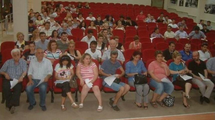 Burhaniye&rsquo;de Berber Ve Kuaf&ouml;rlere Hijyen Eğitimi