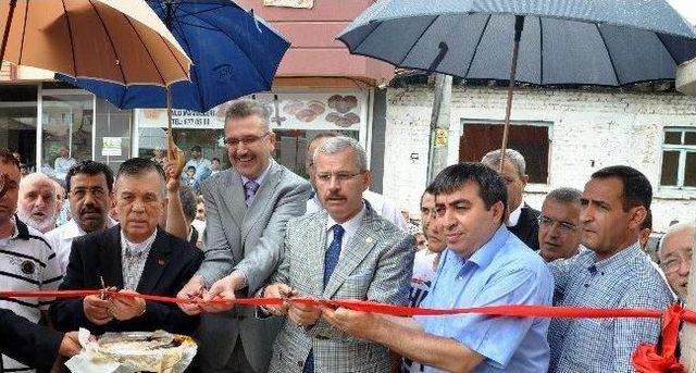 Yeninden İnşa Edilen Cami T&ouml;renle A&ccedil;ıldı 1