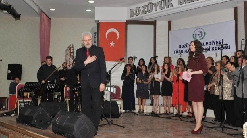 Boz&uuml;y&uuml;k Belediyesi T&uuml;rk Halk M&uuml;ziği Korosu&rsquo;ndan &ldquo;yaz Konseri&rdquo;