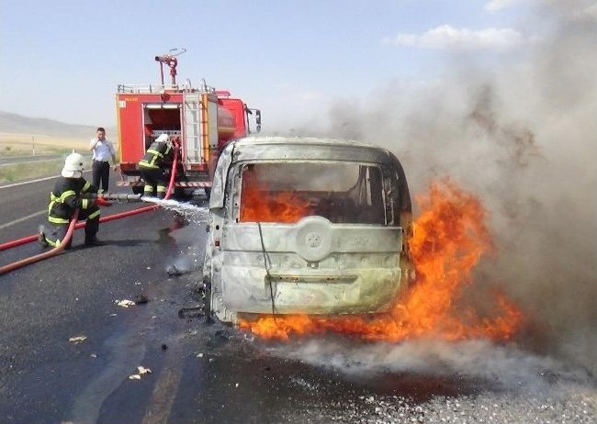 Ticari Ara&ccedil; Alev Alev Yandı