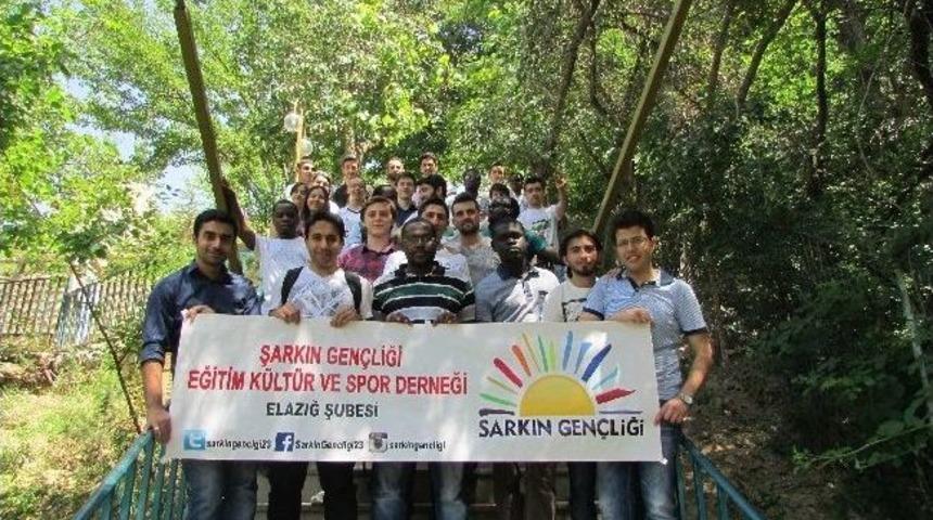 Şarkın Gen&ccedil;liği Derneği 9 &Uuml;lkenin &Ouml;ğrencilerini Buluşturdu