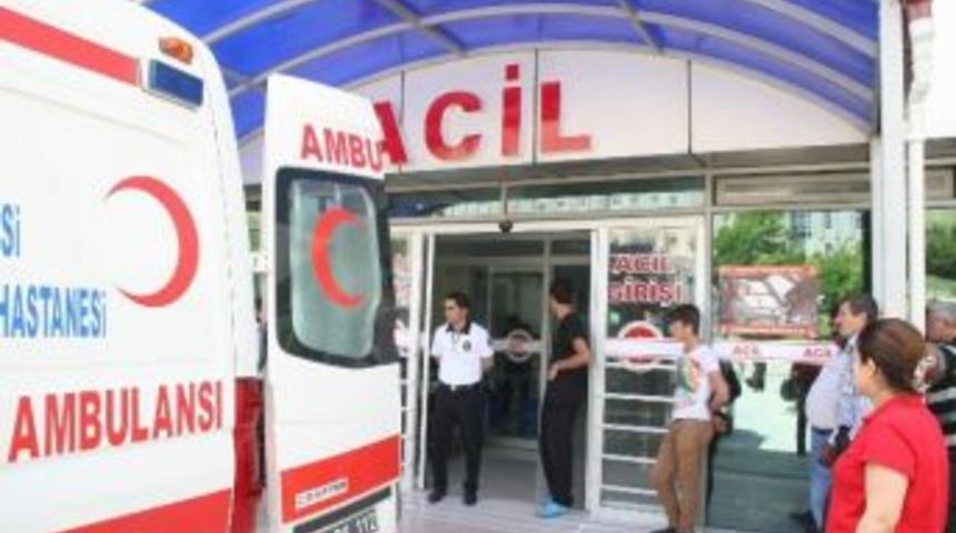 Yozgat&rsquo;ta Karis&ouml;r Fabrikasında Kamyonun Yakıt Tankı Patlayınca Bir İş&ccedil;i Ağır Yaralandı