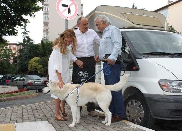 (&ouml;zel Haber) Dursun &Ccedil;i&ccedil;ek, Kızıyla El Ele &Ouml;zg&uuml;rl&uuml;ğ&uuml;n Tadını &Ccedil;ıkardı 3