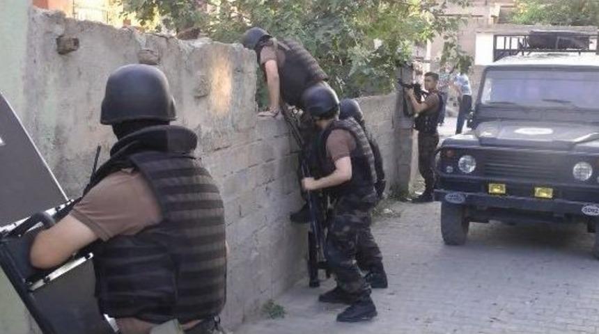 Batman&rsquo;da 19 Adrese Eş Zamanlı Baskın