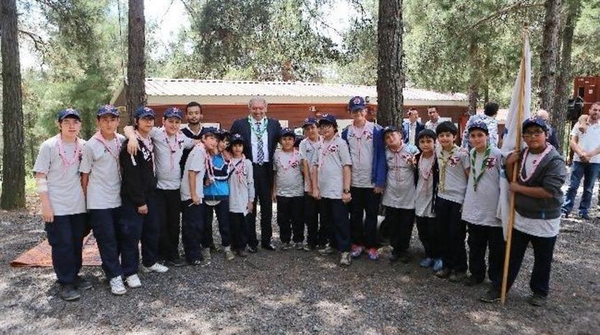 Suriyeli &Ccedil;ocuklar, Başakşehir İzci Kampı&rsquo;nda Ağırlanıyor