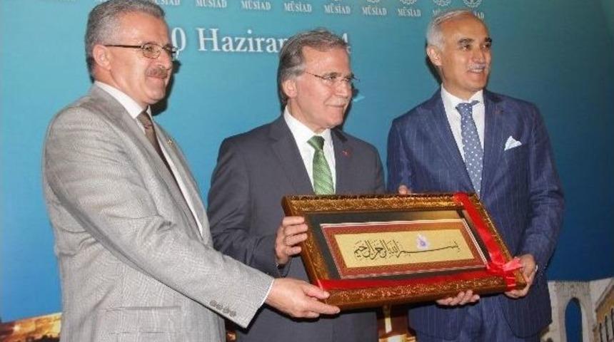 Ak Parti Genel Başkan Yardımcısı Mehmet Ali Şahin: