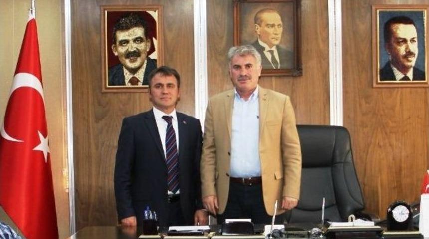 G&uuml;m&uuml;şhane Belediye Başkanı &Ccedil;imen&rsquo;den Bayburt Belediye Başkanı Memiş'e Ziyaret