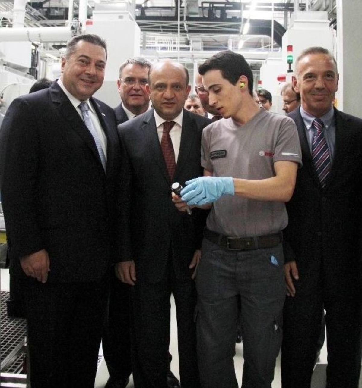 Bakan Işık: "muhalefet &Ccedil;atıya &Ccedil;ıkacak İsmi Buldu"