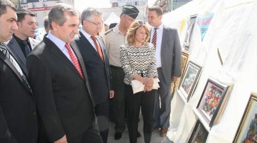 Yozgat Halk Eğitim Merkezi Yılsonu Sergisini A&ccedil;tı