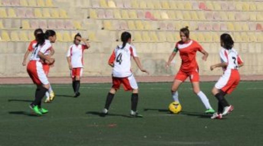 Gen&ccedil; Kızlar T&uuml;rkiye Futbol Şampiyonası
