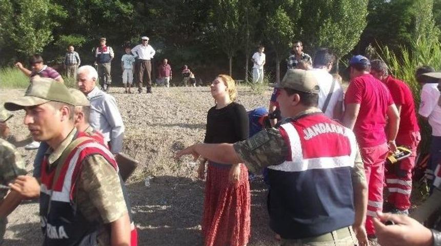 Serinlemek İ&ccedil;in Hazar G&ouml;l&uuml;&rsquo;ne Giren Gen&ccedil; Boğuldu