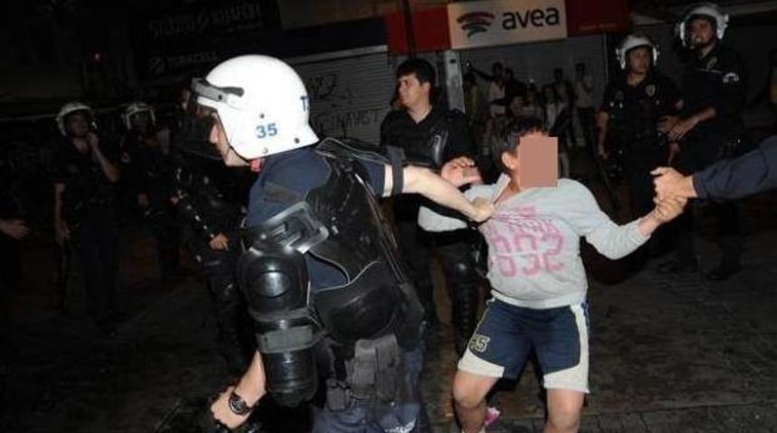 13 Yaşındaki Eylemci &Ccedil;ocuğa 3 Yıl Hapis İstemi