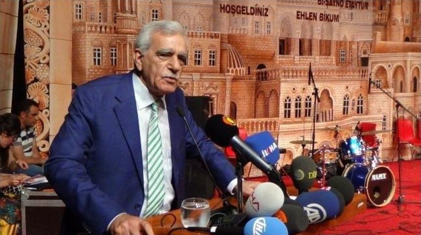 Artuklu &Uuml;niversitesi&rsquo;nde İlk K&uuml;rt&ccedil;e &Ouml;ğretmenler Mezun Oldu