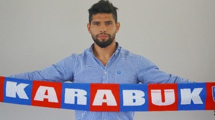 Karab&uuml;kspor İmzaları Attı