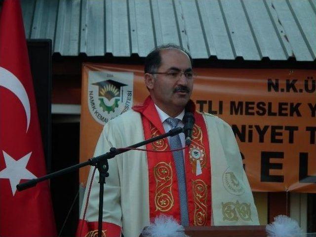 Nkü Muratlı Myo'da Mezuniyet Töreni