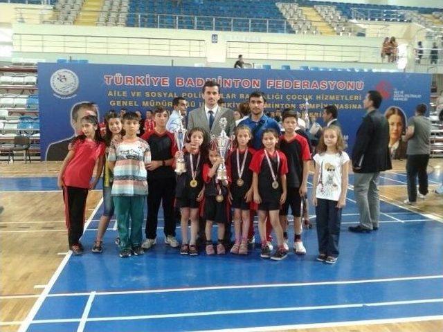 Sevgi Evleri Badmintonda Türkiye Üçüncüsü Oldu 2