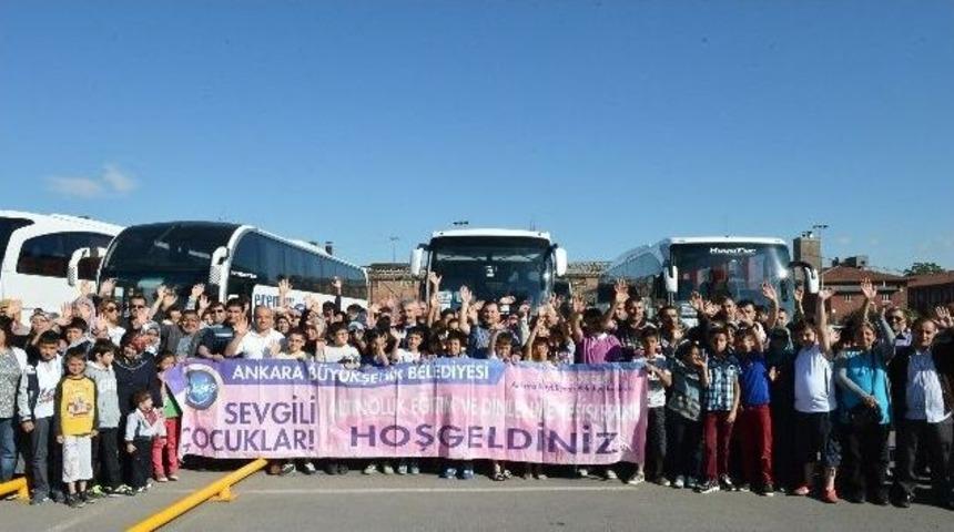 Ankara B&uuml;y&uuml;kşehir Belediyesi Başarılı &Ouml;ğrencileri Tatille &Ouml;d&uuml;llendirdi