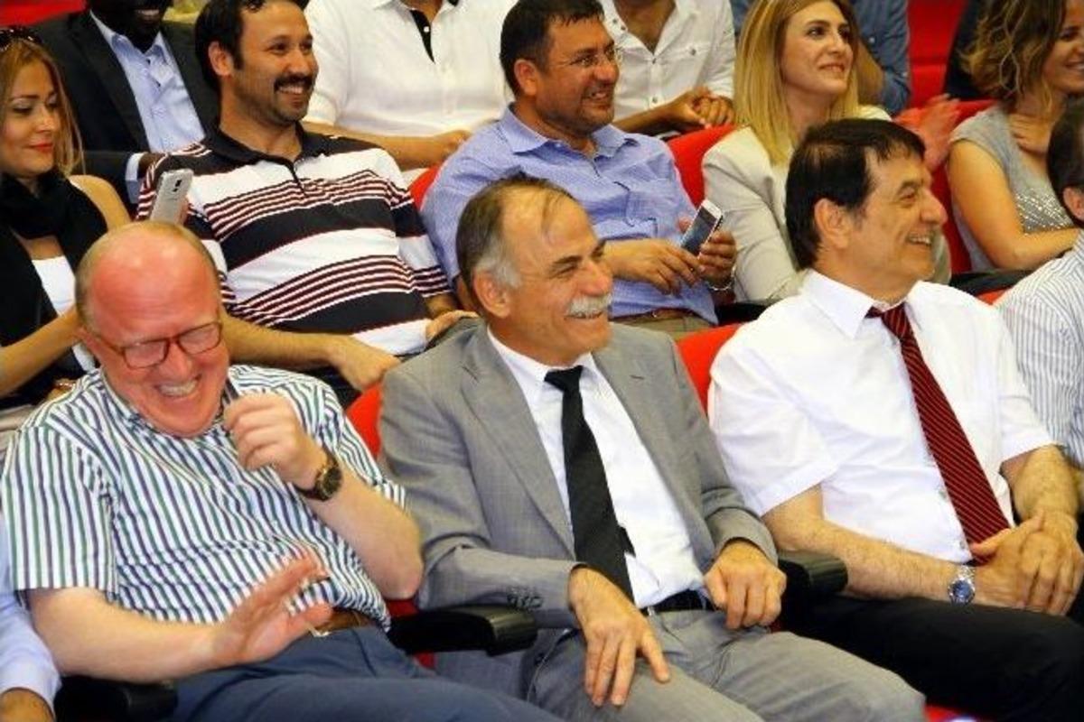 Om&uuml;-t&uuml;rk&ccedil;e İlk Mezunlarını Verdi