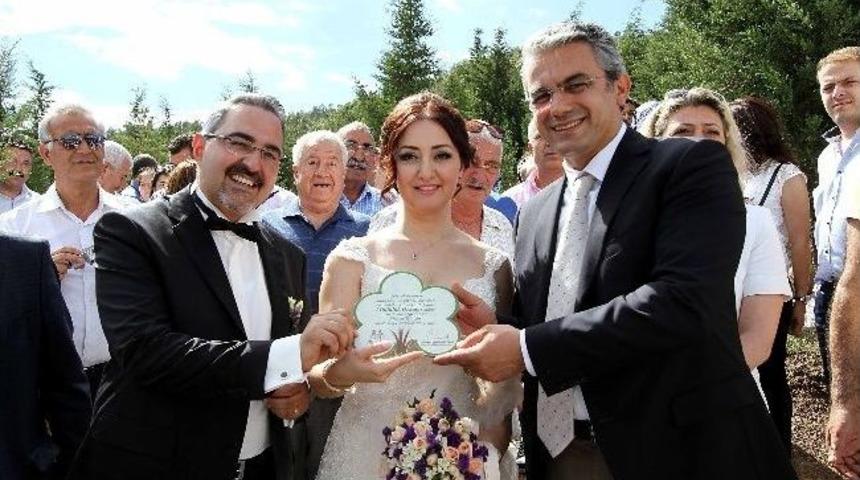 Karşıyaka'dan Mutluluk Ormanı