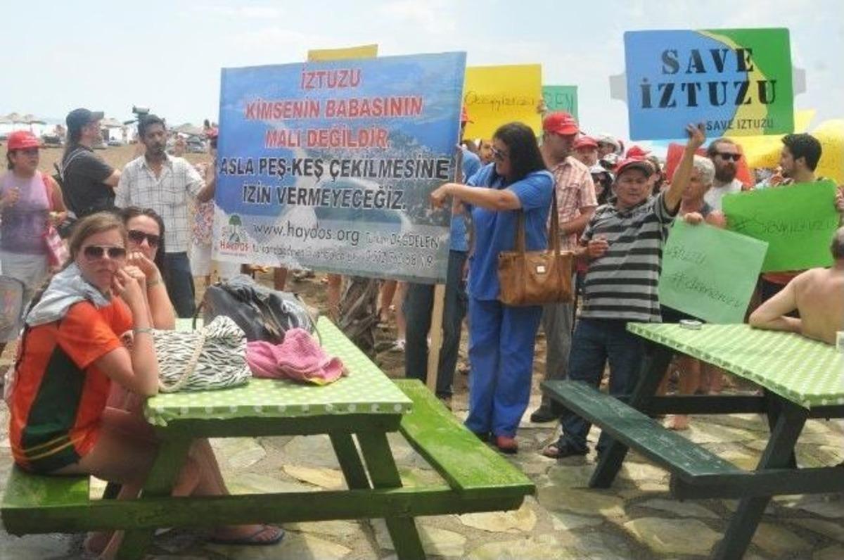 İztuzu İ&ccedil;in İztuzu'nda Eylem