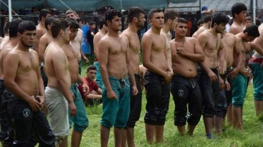 Sındırgılı G&uuml;reş&ccedil;iler Kırkpınar'da