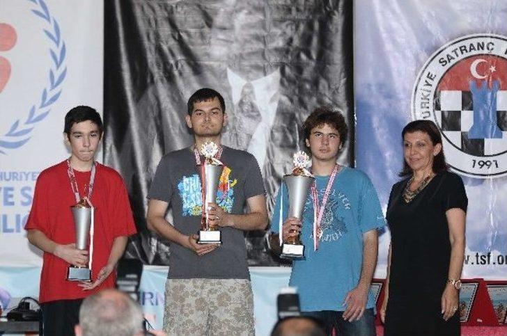 Çeşme Open'da Ödüller Sahiplerini Buldu G1