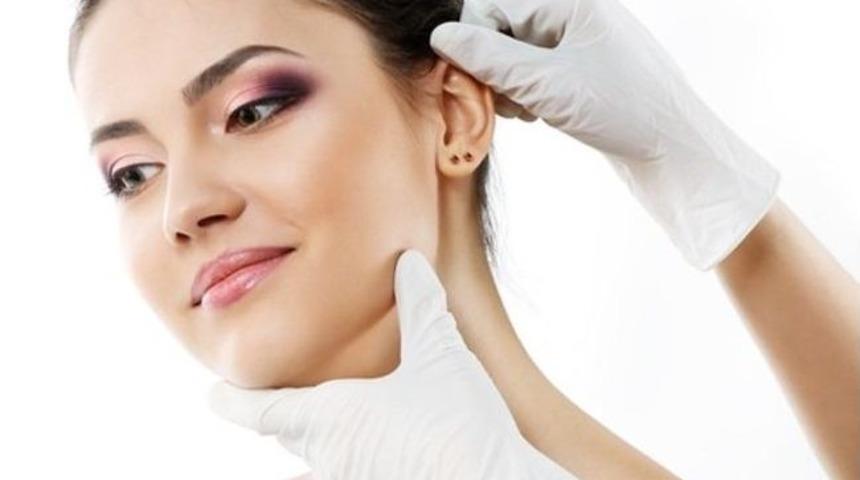 Kep&ccedil;e Kulak Psikolojiyi Olumsuz Etkiliyor