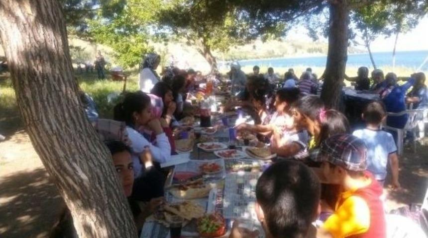 Tatvan&rsquo;da &Ouml;ğrencilere Y&ouml;nelik Yaz Kursları A&ccedil;ıldı