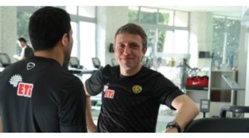 Eskişehirspor'da Yardımcı Antren&ouml;r&uuml; Mutlu Top&ccedil;u İle Yollar Ayrıldı