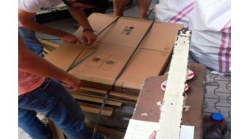 İzmir&rsquo;de Ka&ccedil;ak Sigara Operasyonu