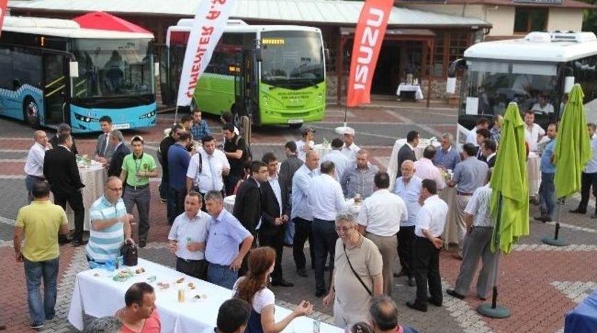 Otob&uuml;sler Fuarda G&ouml;r&uuml;c&uuml;ye &Ccedil;ıktı