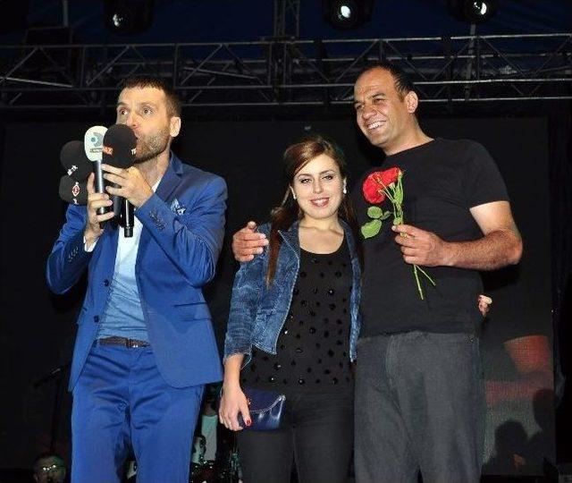 Sinan Özen Sahnede Kız İstedi 3