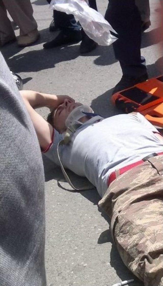 Ambulans İle Motosiklet Çarpıştı: 1 Yaralı 2