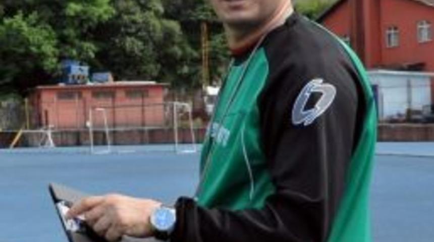 Kozlu Belediyespor B&uuml;lent &Ouml;zt&uuml;rk İle Yeniden Anlaştı