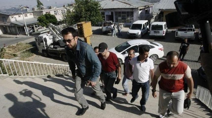 Pkk&rsquo;nın Ka&ccedil;ırdığı Uzman &Ccedil;avuş Serbest Bırakıldı