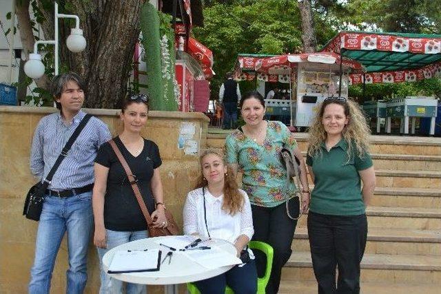 Bilecik Anadolu Öğretmen Lisesi Kapanmasın Diye İmza Kampanyası Düzenlendi 2