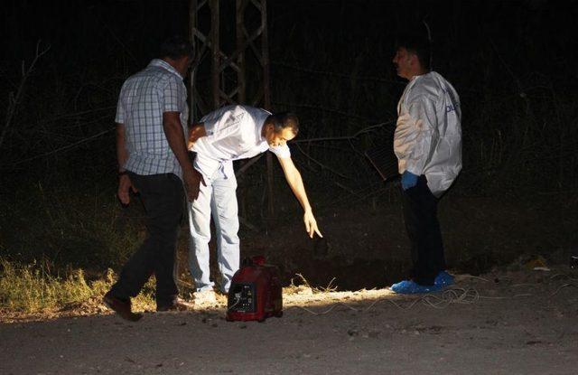 Osmaniye de Sivil Polis Aracının Geçişi Sırasında Patlama 3