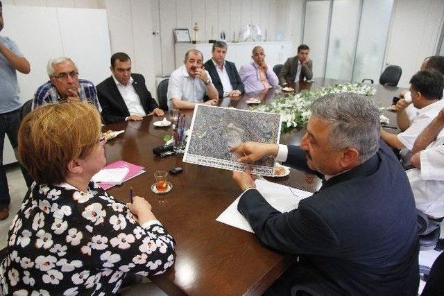 Konak Belediye Başkanı Sema Pekdaş: 1