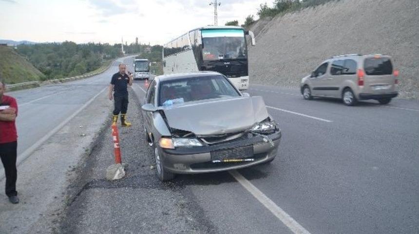 6 Yaşındaki &Ccedil;ocuk Kazada Yaralandı
