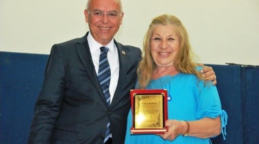 S&uuml;leymanpaşa Belediye Konservatuarı Tiyatro B&ouml;l&uuml;m&uuml; &Ouml;ğrencilerinden Anlamlı Yıl Sonu G&ouml;sterisi